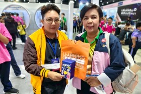 STKC ออกบูธจัดแสดงชิ้นงานชุด ตารางธาตุ ในรูปแบบ AR card สร้า ... Image 187
